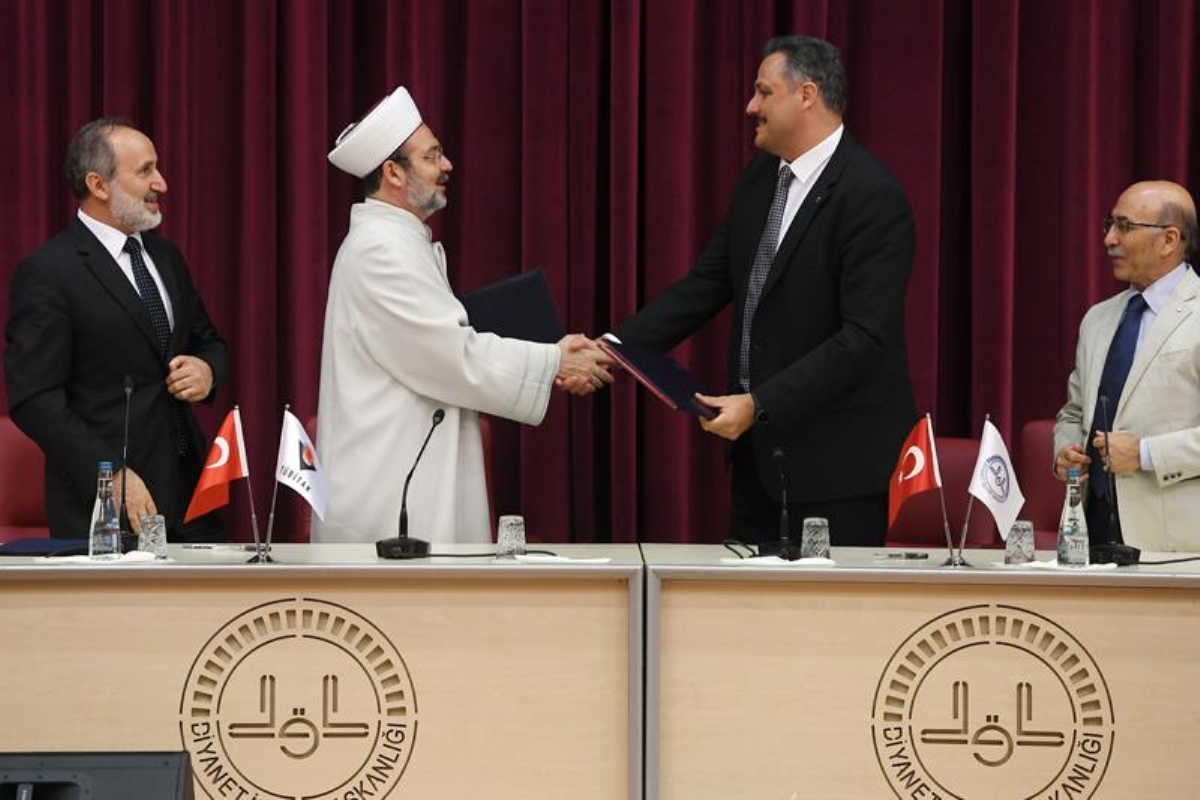 Diyanet ile Türkiye Tübitak Arasında İşbirliği Protokolü