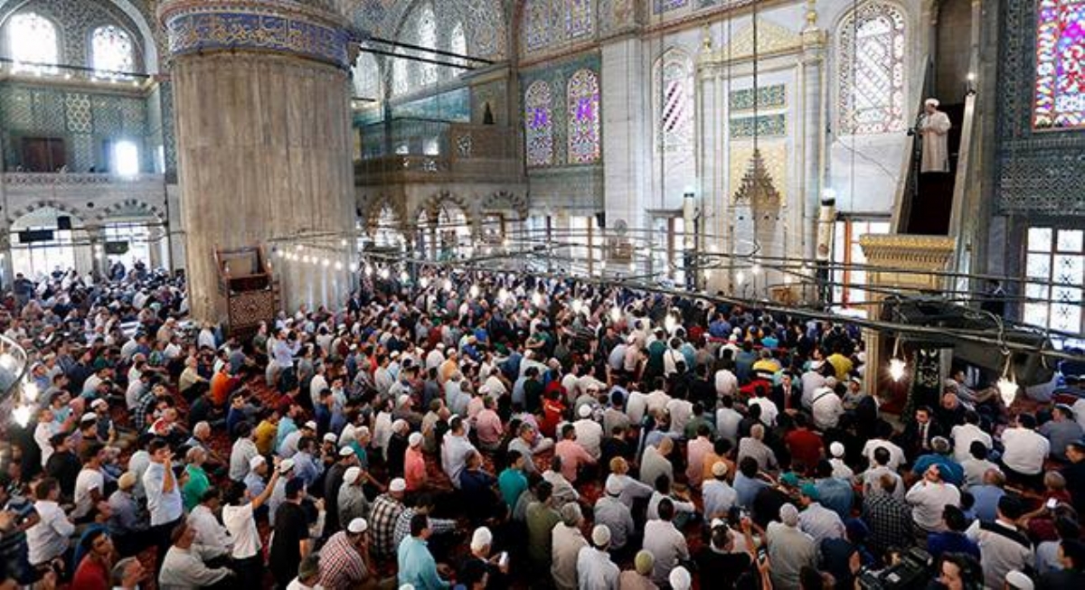 Diyanet İşleri Başkanı Görmez’den Sultanahmet’te bayram hutbesi