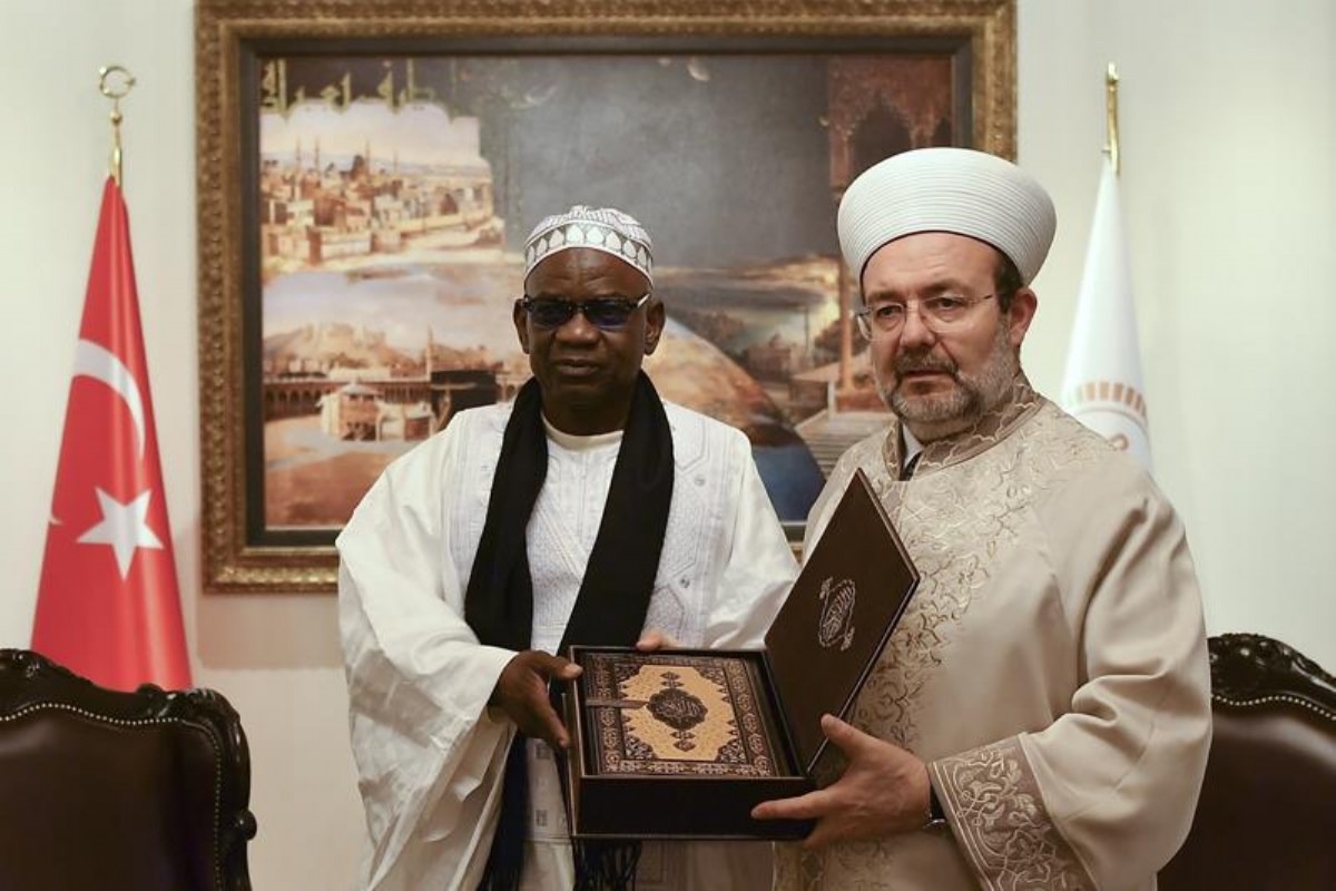 Burkina Fasolu Heyetten Diyanet’e Ziyaret