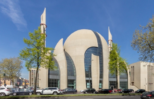 DİTİB Köln Merkez Camisi İbadete Açıldı