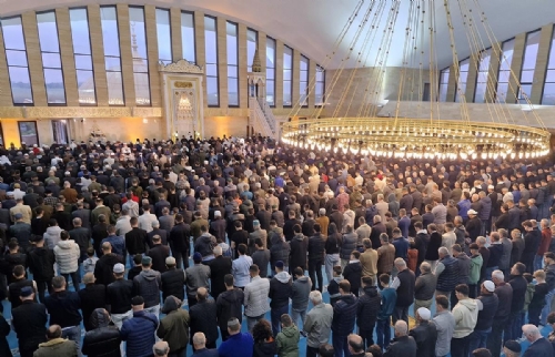 Diyanet İşleri Başkanı Erbaş Sakarya Şeyh Edebali Camii'nde bayram hutbesi irad etti