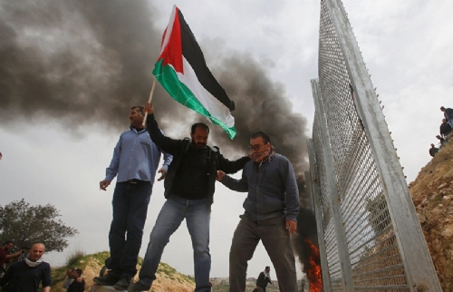 Filistin’e Baskı Sürüyor