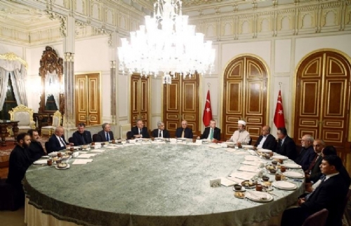 Görmez Cumhurbaşkanı Erdoğan’ın Aşure Aşı İftarına Katıldı