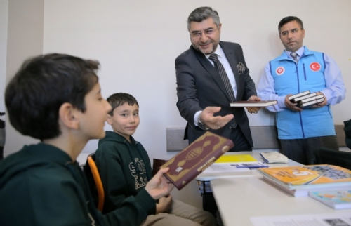 Öğrencilerden ''Hediyem Kur’an Olsun'' Kampanyasına Büyük İlgi