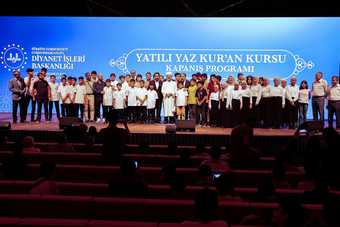 “Yatılı Yaz Kur’an Kursları Kapanış Programı” İstanbul’da yapıldı
