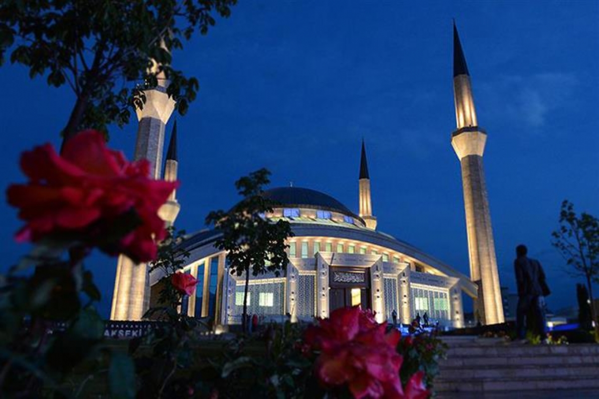 Diyanet İşleri Başkanı Prof. Dr. Ali Erbaş'tan Mevlid Kandili Mesajı