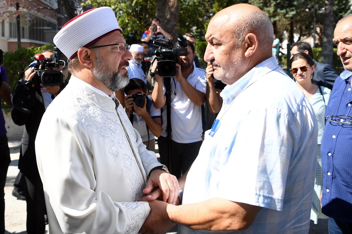  “Her şeyimizle, çocukları dağa çıkarılan annelerin yanındayız”