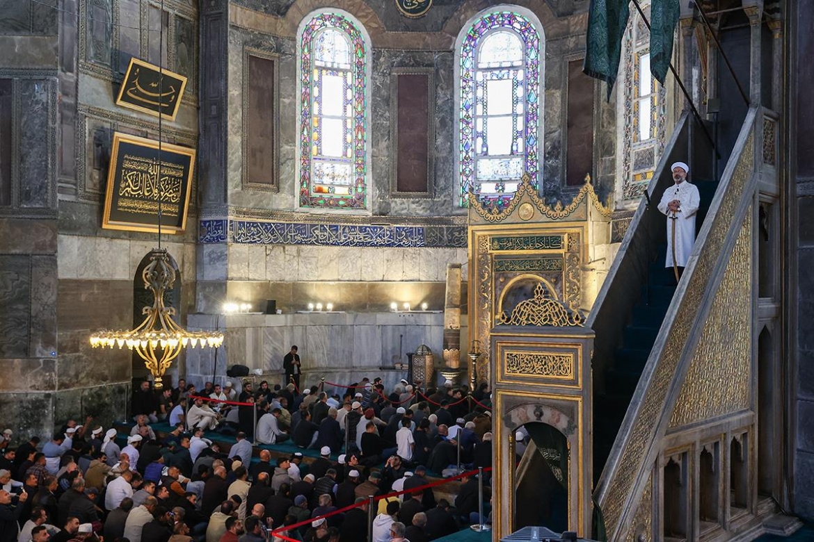 Diyanet İşleri Başkanı Erbaş, Ayasofya Camii’nde hutbe irad etti