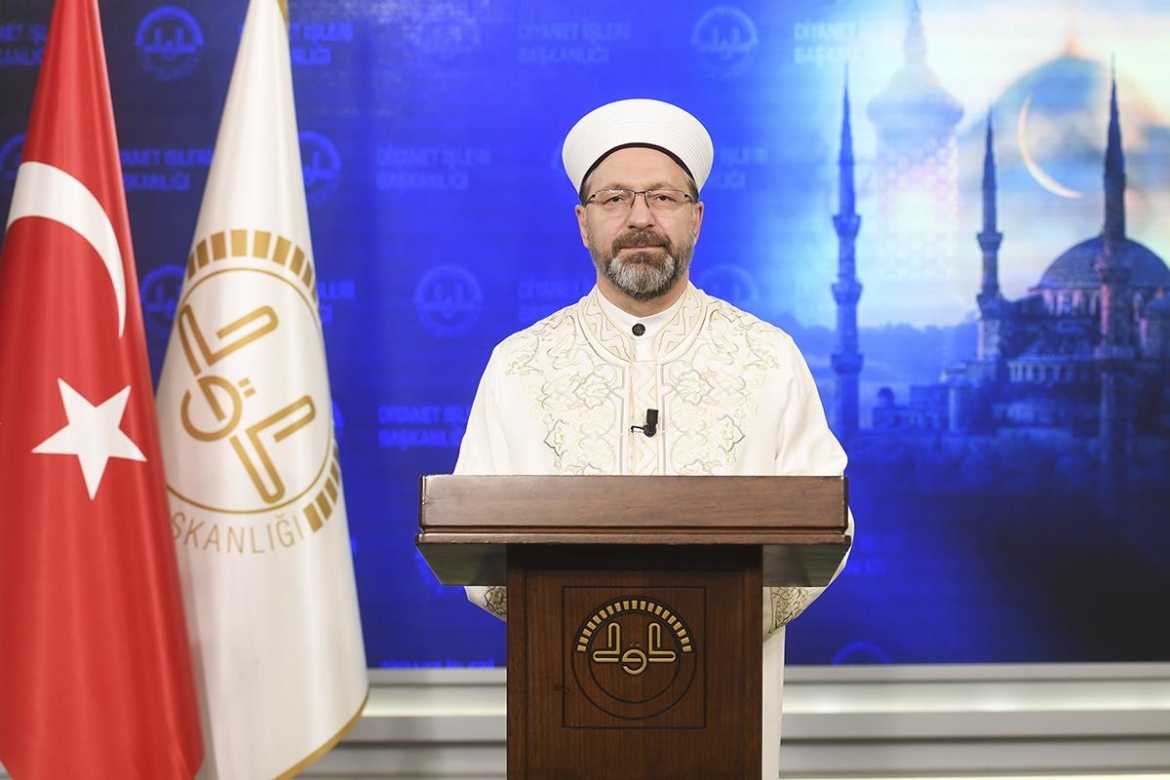 Diyanet İşleri Başkanı Erbaş’tan Berat Gecesi Mesajı