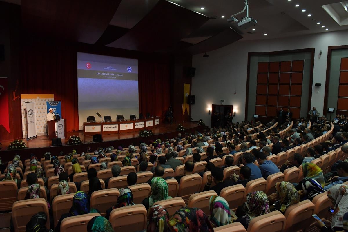 Diyanet İşleri Başkanı Prof. Dr. Ali Erbaş, Malatya’da Din Görevlileri ile Bir Araya Geldi