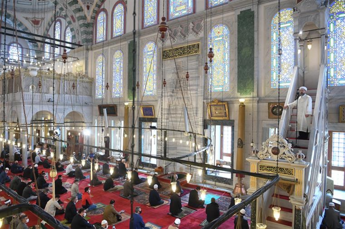 Diyanet İşleri Başkanı Erbaş’tan Fatih Cami Hutbesi… 