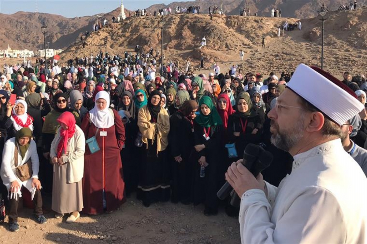 Diyanet İşleri Başkanı Prof. Dr. Ali Erbaş Uhud’da Gençlerle Buluştu