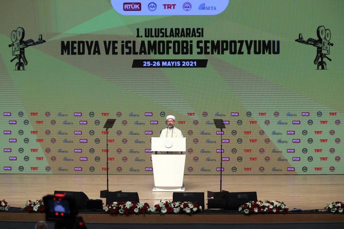 “İslamofobi, İslam düşmanlığına evrilmiştir”