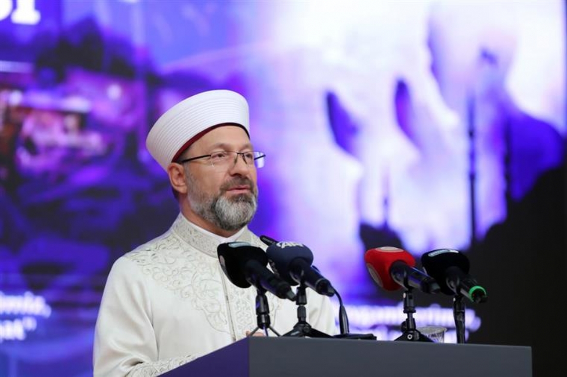 Diyanet İşleri Başkanı Erbaş’ın Mevlid Gecesi mesajı