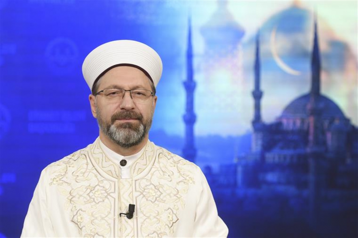 Diyanet İşleri Başkanı Erbaş’tan Berat Gecesi Mesajı