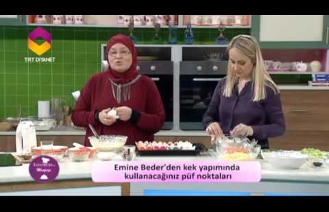 Emine Beder'in Mutfağı 19. Bölüm - Fırında Pırasalı Mücver